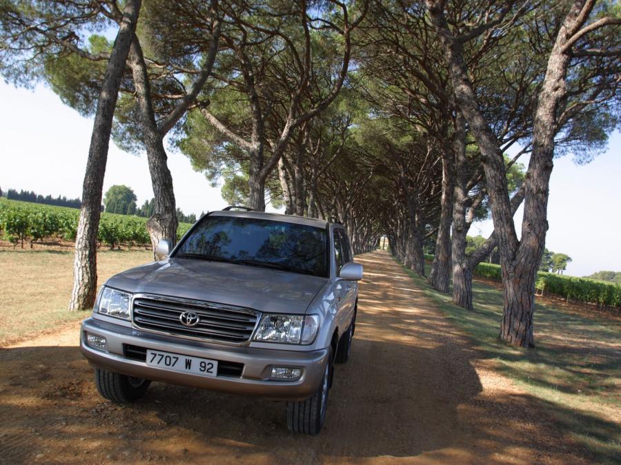  Toyota Land Cruiser 100 VX (J100-101) 1998 года  (фото 21 из 58)
